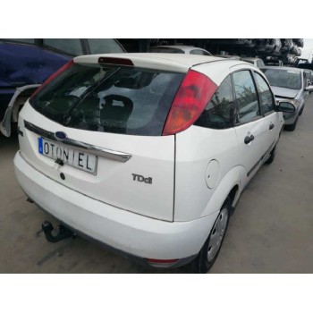 ford focus berlina (cak) del año 2001