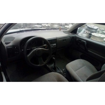 volkswagen polo berlina (6n1) del año 1997