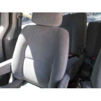 kia carnival ii del año 2002