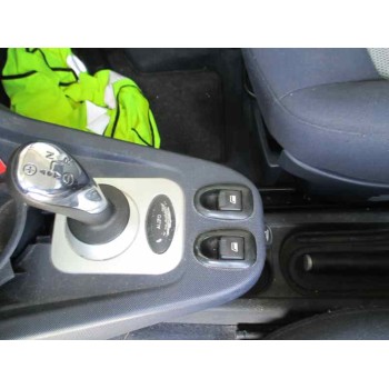 peugeot 1007 del año 2005