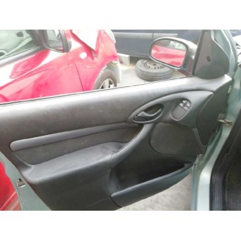 ford focus berlina (cak) del año 2003