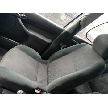 ford focus berlina (cak) del año 2001