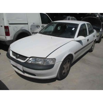 OPEL VECTRA B BERLINA