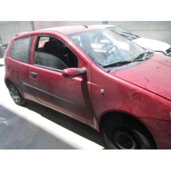 fiat punto berlina (188) del año 2004