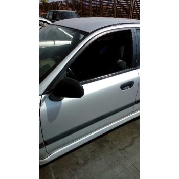 mitsubishi carisma berlina 5 (da0) del año 2002