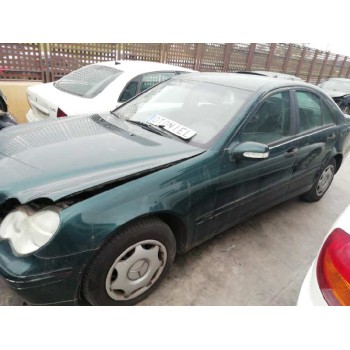 mercedes-benz clase c (w203) berlina del año 2001