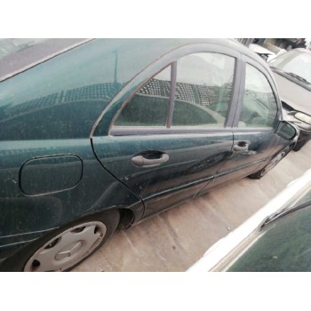 mercedes-benz clase c (w203) berlina del año 2001