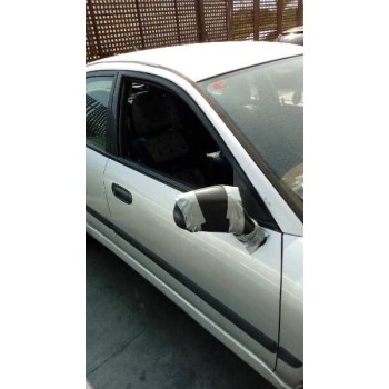 mitsubishi carisma berlina 5 (da0) del año 2002