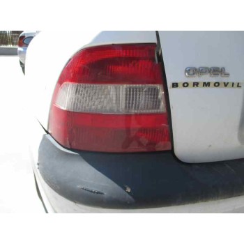 opel vectra b berlina del año 1998