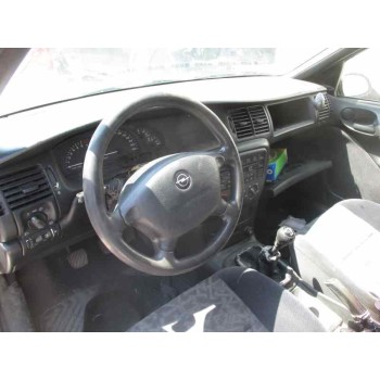 opel vectra b berlina del año 1998