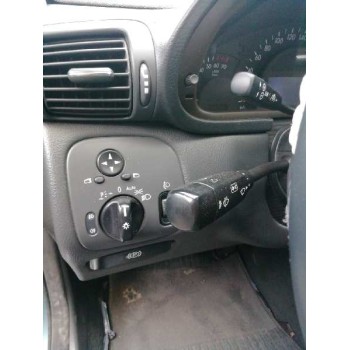 mercedes-benz clase c (w203) berlina del año 2001