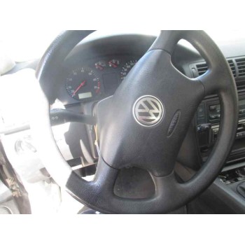 volkswagen passat berlina (3b2) del año 1999