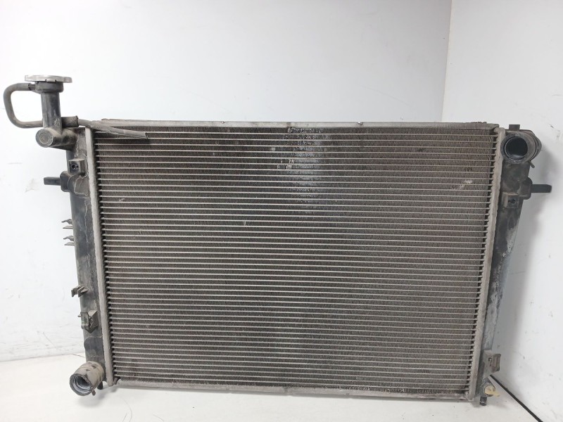 Recambio de radiador agua para kia sportage concept referencia OEM IAM 253100z150  