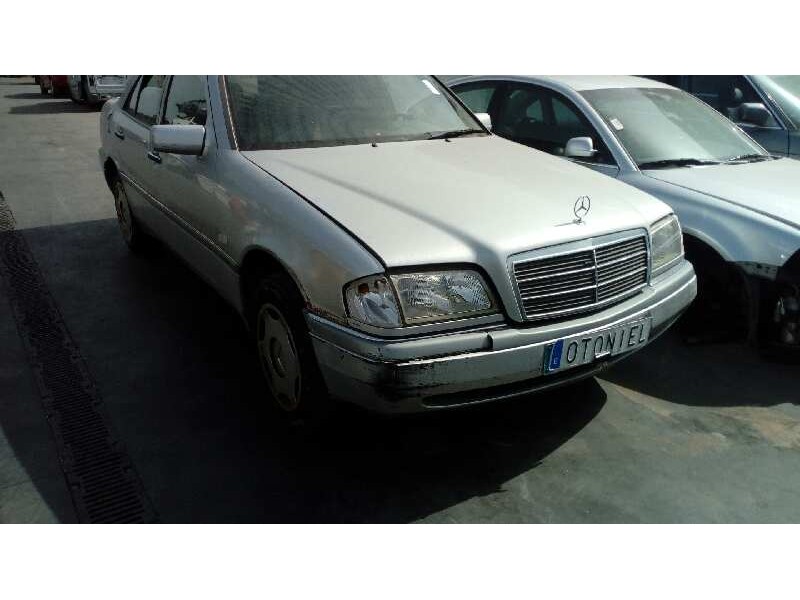 MERCEDES-BENZ CLASE C (W202) BERLINA
