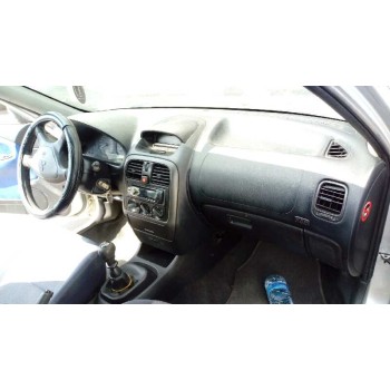 mitsubishi carisma berlina 5 (da0) del año 2002