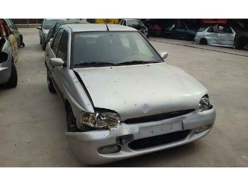ford escort berlina/turnier del año 1998