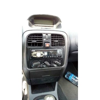 mitsubishi carisma berlina 5 (da0) del año 2002