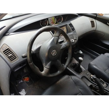nissan primera hatchback (p12) del año 2003