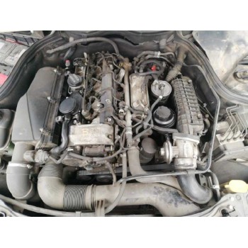 mercedes-benz clase c (w203) berlina del año 2001