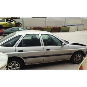 ford escort berlina/turnier del año 1998