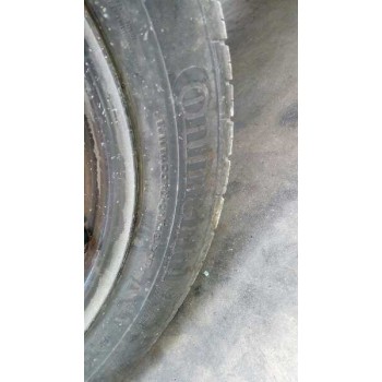 mitsubishi carisma berlina 5 (da0) del año 2002