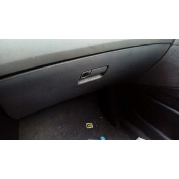 nissan primera berlina (p12) del año 2002