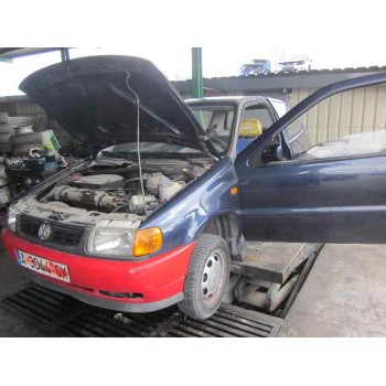 VOLKSWAGEN POLO BERLINA (6N1)