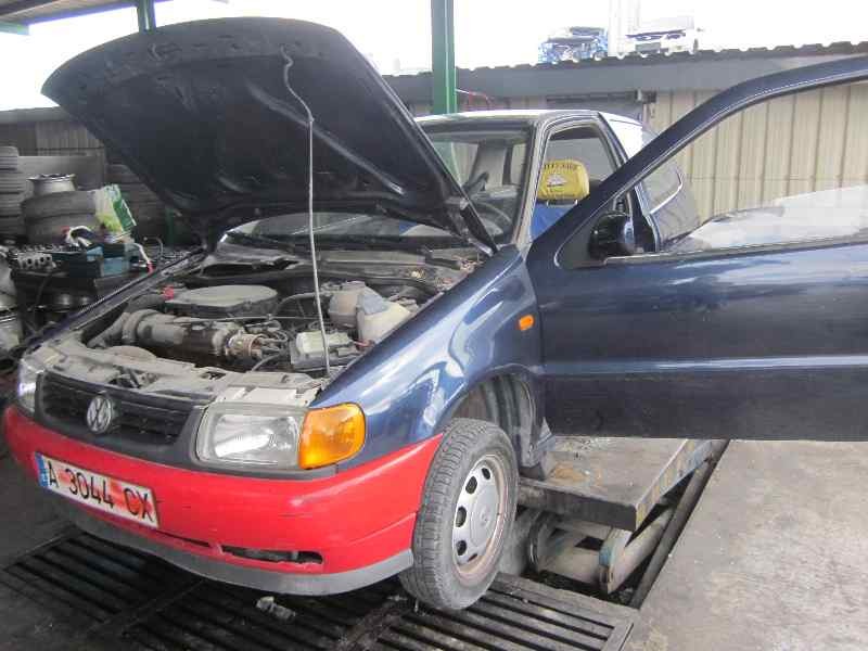 volkswagen polo berlina (6n1) del año 1996