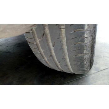 mitsubishi carisma berlina 5 (da0) del año 2002