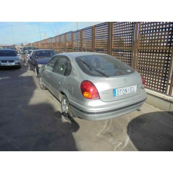 toyota corolla (e11) del año 2000