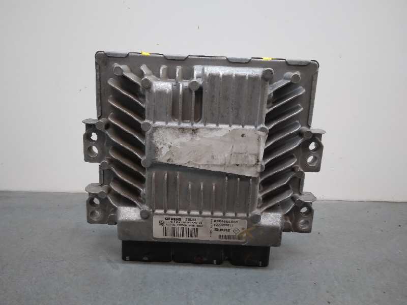 Recambio de centralita motor uce para renault megane ii coupe/cabrio luxe privilege referencia OEM IAM 8200565863 8200592611 