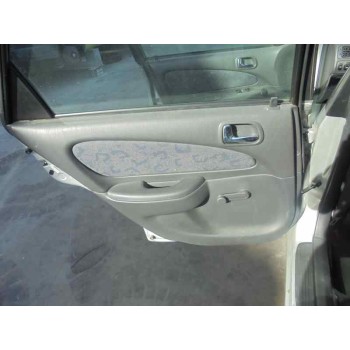 toyota corolla (e11) del año 2000