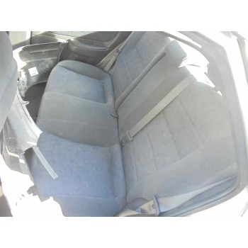 toyota corolla (e11) del año 2000