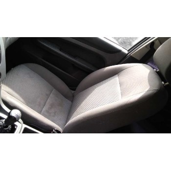 ford focus berlina (cap) del año 2007