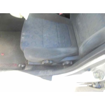 toyota corolla (e11) del año 2000