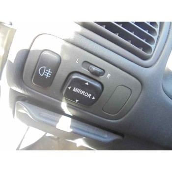 toyota corolla (e11) del año 2000