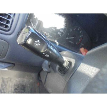 toyota corolla (e11) del año 2000