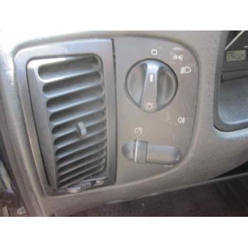 volkswagen polo berlina (6n1) del año 1996