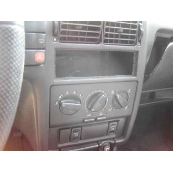 volkswagen polo berlina (6n1) del año 1996