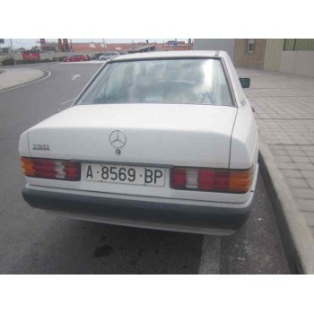 mercedes-benz clase c (w201) berlina del año 1990