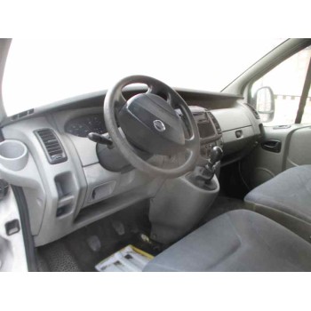 nissan primastar (x83) del año 2003