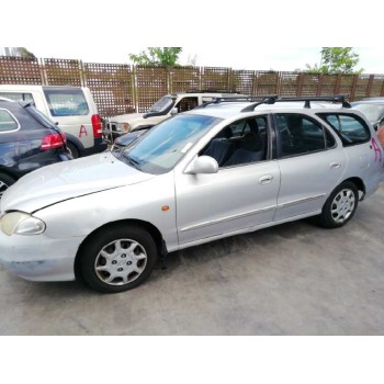 hyundai lantra familiar (rd) del año 2000