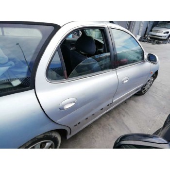 hyundai lantra familiar (rd) del año 2000