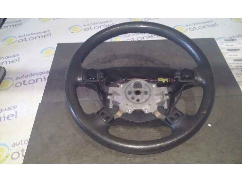 Recambio de volante para daewoo kalos 1.2 se referencia OEM IAM   4 RADIOS
