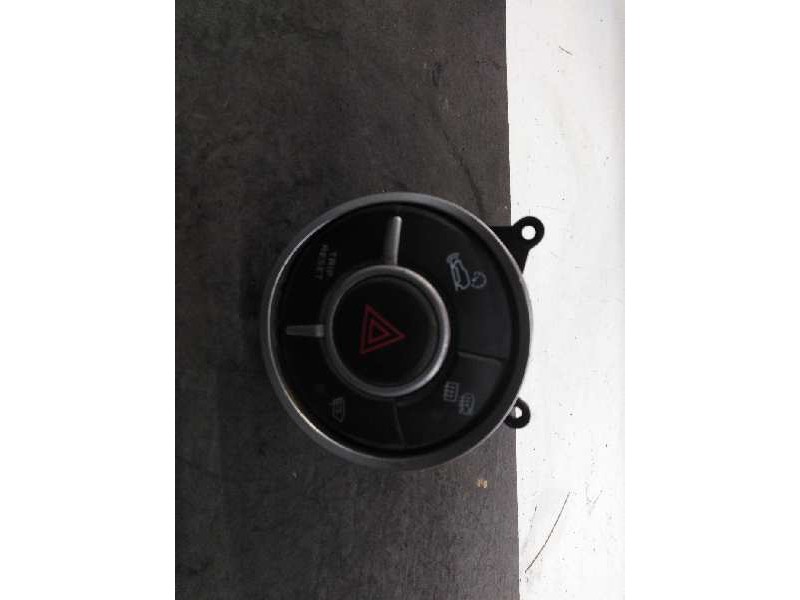 Recambio de warning para ssangyong kyron 200 xdi premium 4wd referencia OEM IAM 8520109051  