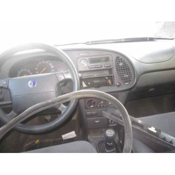 saab 900 berlina del año 1994