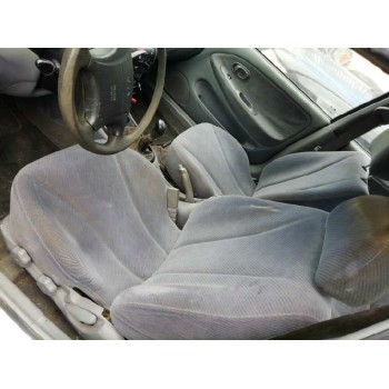 hyundai lantra familiar (rd) del año 2000