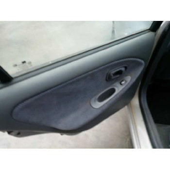 hyundai lantra familiar (rd) del año 2000