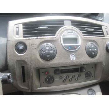 renault grand scenic del año 2004