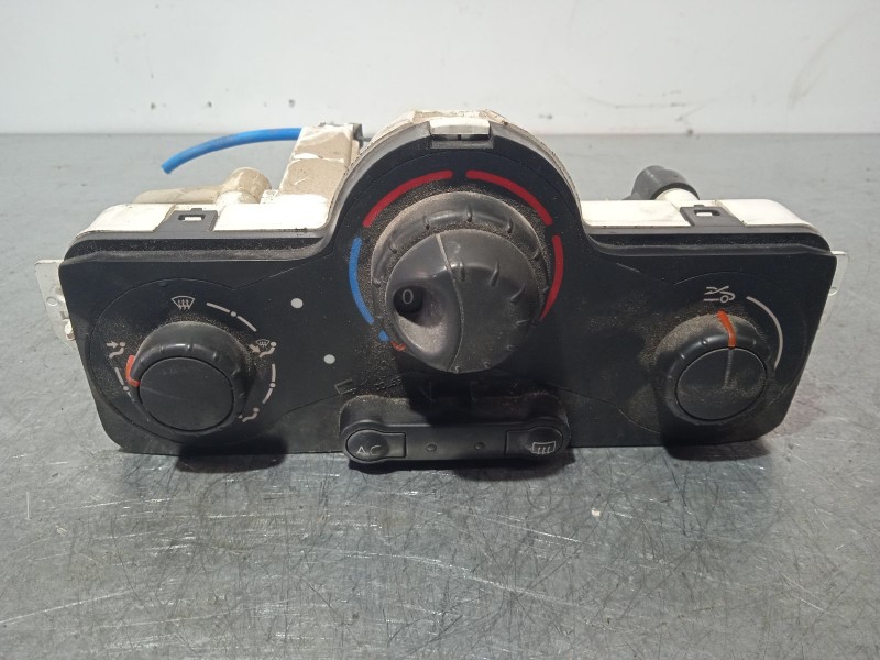 Recambio de mando calefaccion / aire acondicionado para renault clio iii referencia OEM IAM 69590001 030967W 